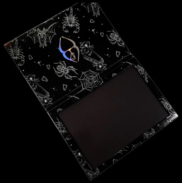 Unearthly Cosmetics Empty Magnetic Palette - Picture 1 of 3